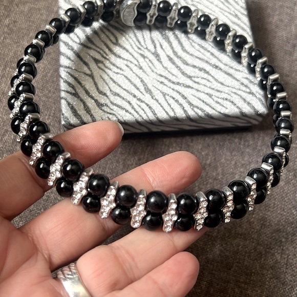 BLACK BEADED DOUBLE ROW CRYSTAL EMBELLISHED CHOKER - Picture 7 of 11